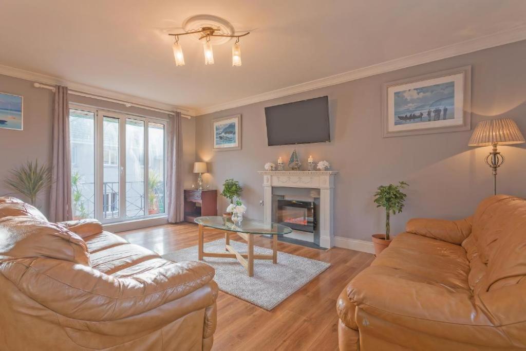 Town Square Townhouse - Best Location In Galway Ngoại thất bức ảnh