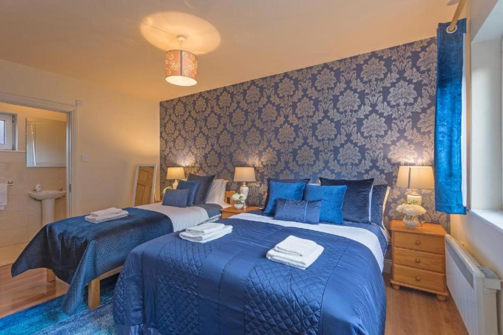 Town Square Townhouse - Best Location In Galway Ngoại thất bức ảnh